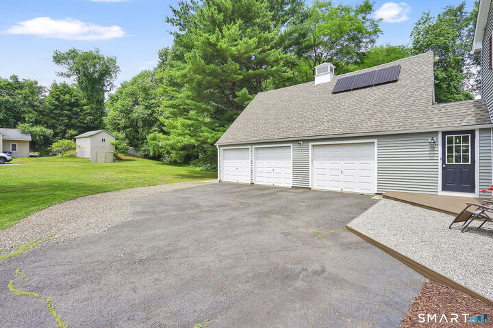 Property Photo:  139 Warren Avenue  CT 06066 