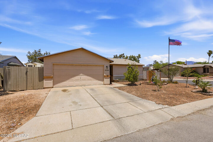 Property Photo:  2596 W Firebrook Road  AZ 85741 