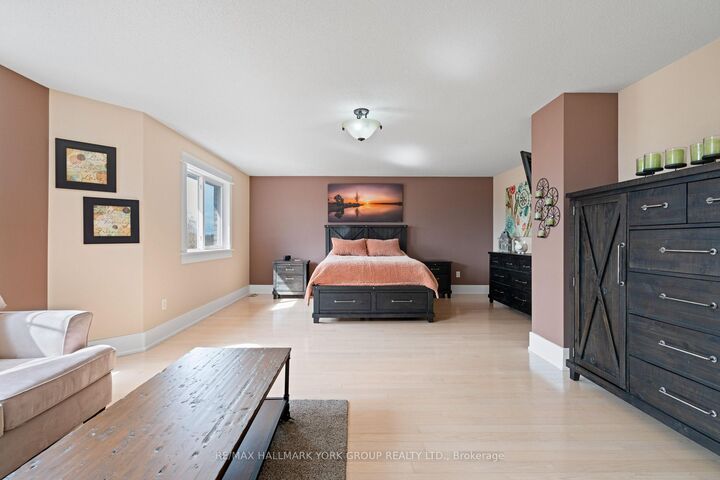 Property Photo:  59 Carley Crescent  ON L4N 0M8 