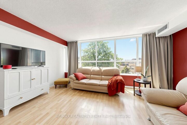 Property Photo: 2365 Kennedy Road 505 ON M1T 3S6