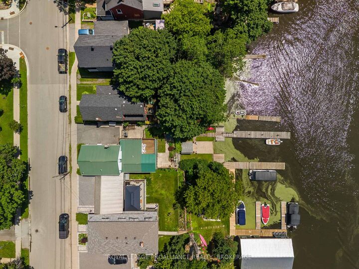 Property Photo: 370 Stone Street S ON K7G 2A4