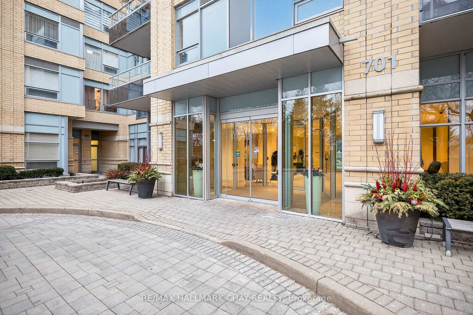 Property Photo: 701 Sheppard Avenue W 108 ON M3H 2S7