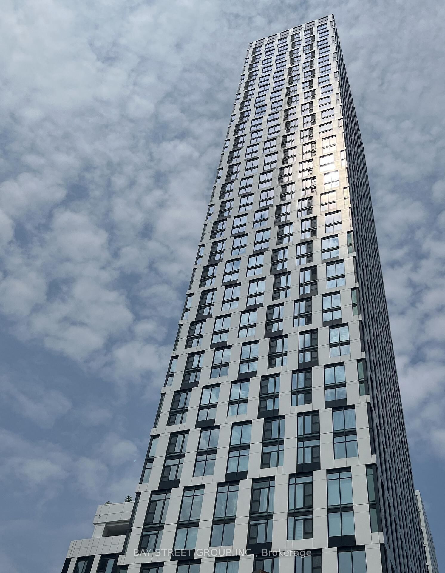 Property Photo:  252 Church Street Lph10  ON M5B 0E6 