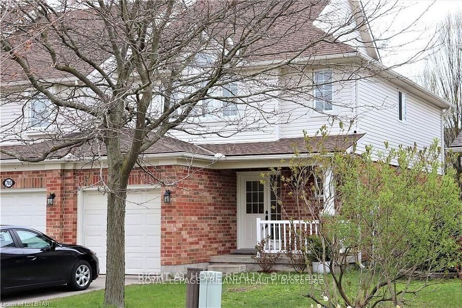 Photo de la propriété: 709 Silversmith Street ON N6H 5R8