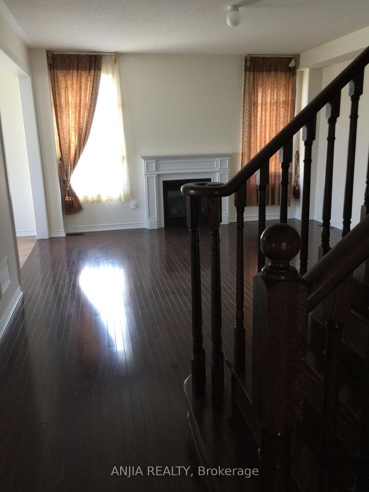 Property Photo:  23 Bishop's Gate  ON L6C 0T8 