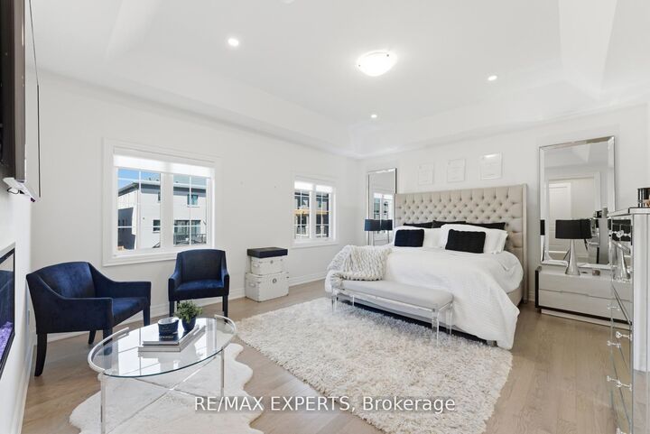 Property Photo: 54 Winthrop Crescent ON L3L 0E5