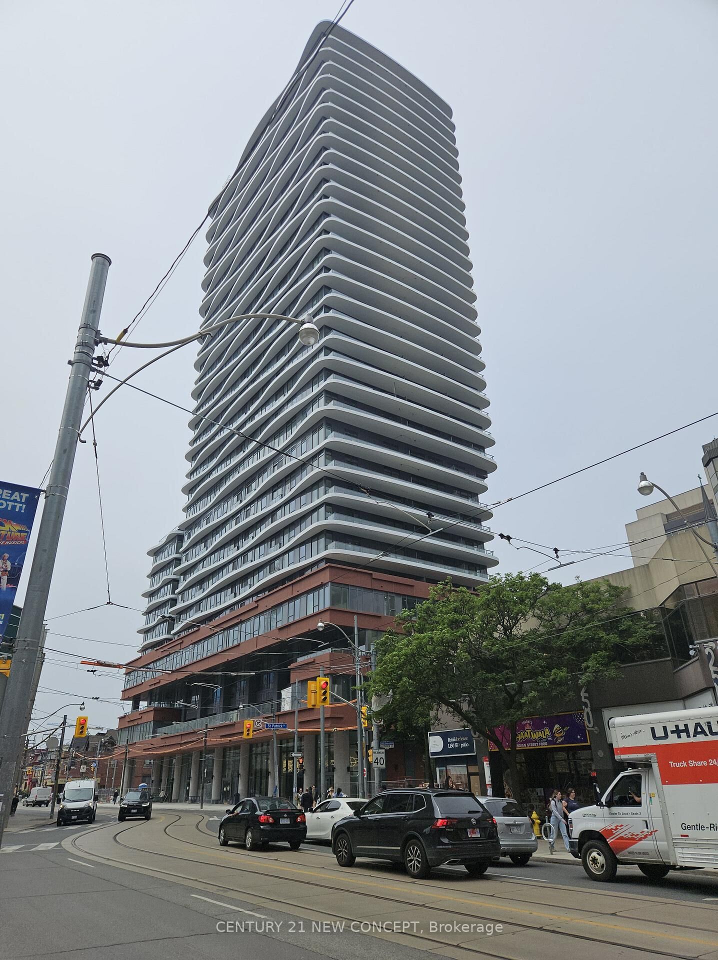 Property Photo:  280 Dundas Street W 2807  ON M5T 0E3 