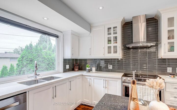 Property Photo:  625 Braemore Road  ON L7N 3E6 