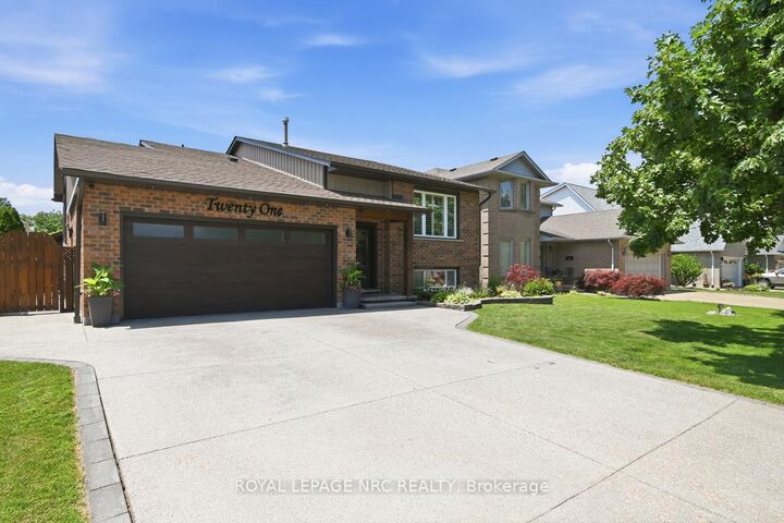 Property Photo:  21 Consiglia Drive  ON L2S 3L1 