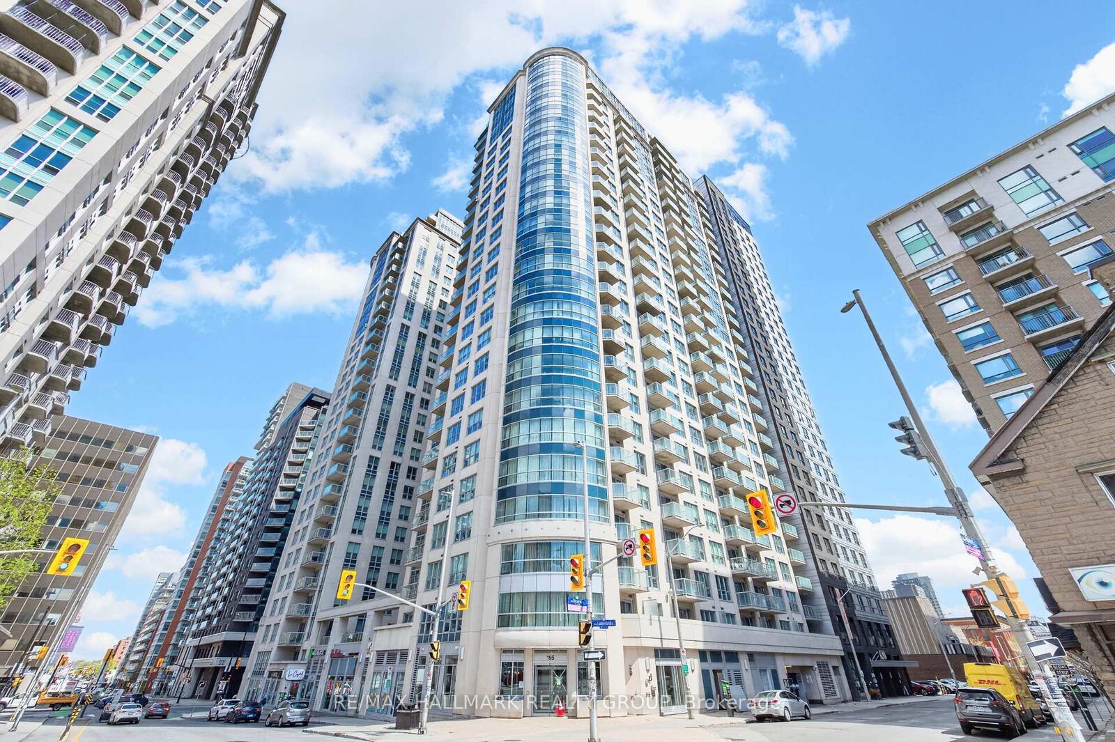 Property Photo:  195 Besserer Street 2602  ON K1N 0B6 