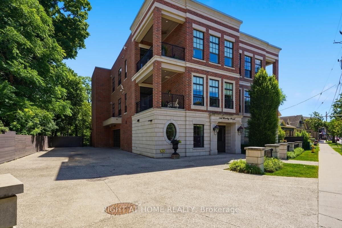 Property Photo:  122 Wortley Road 302  ON N6C 3N8 