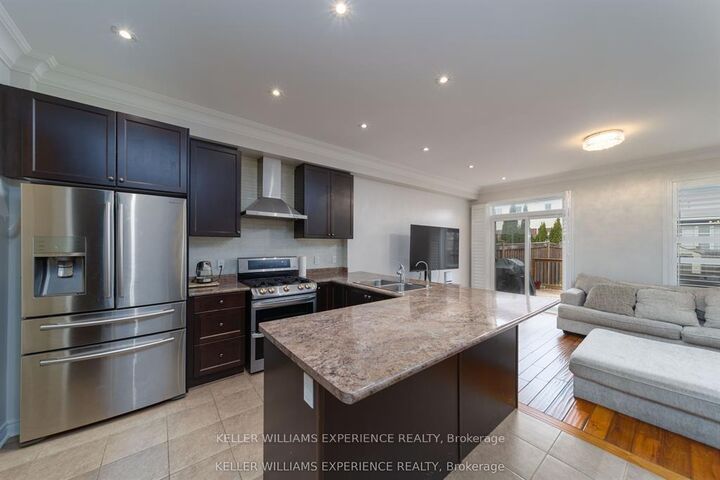 Property Photo: 6 Weaver Terrace ON L0G 1W0