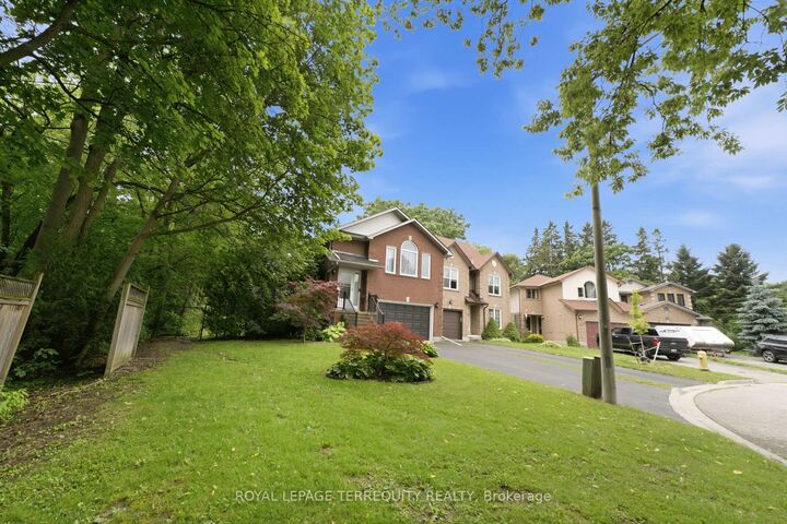 Property Photo:  48 Borland Court  ON L1C 4T6 