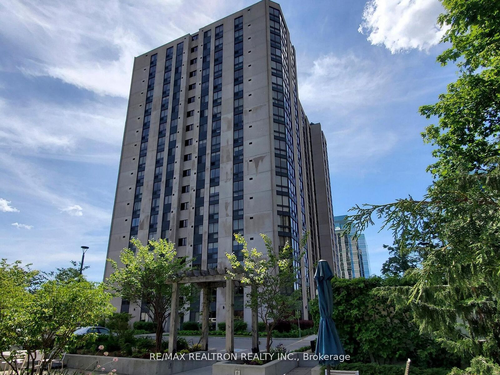 Property Photo:  5 Kenneth Avenue 1208  ON M2N 6M7 