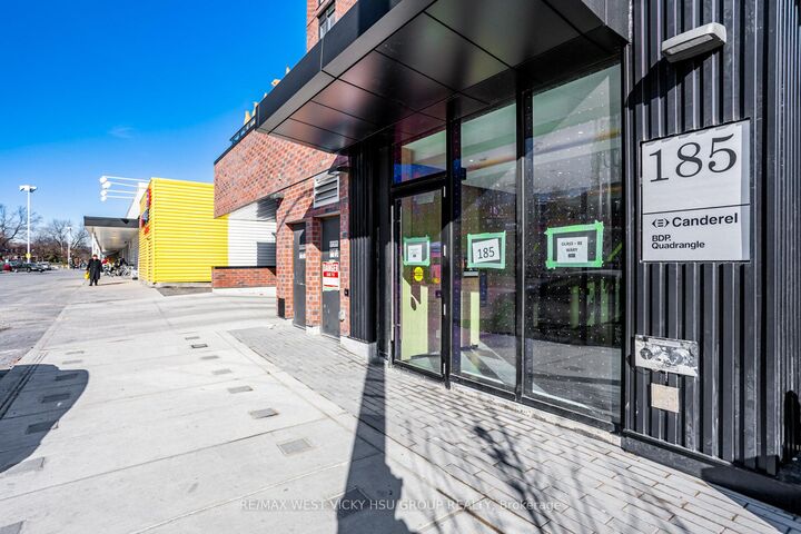 Property Photo:  185 Alberta Avenue # 810  ON M6C 0A5 
