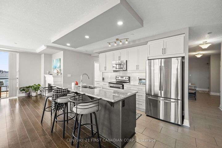 Property Photo: 240 Villagewalk Boulevard 605 ON N6G 0P6