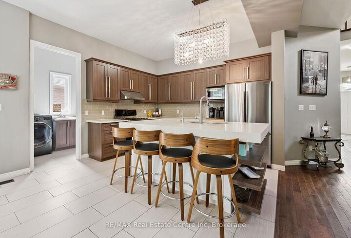 196 Maple Bush Drive — photo 1
