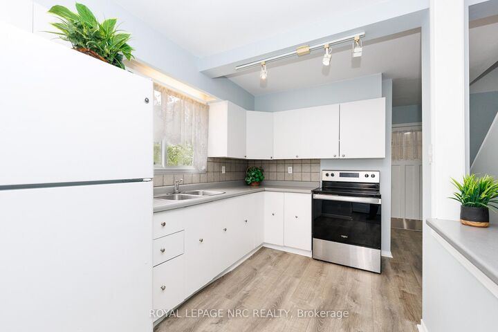 Property Photo:  4676 McDougall Crescent  ON L2E 1B7 