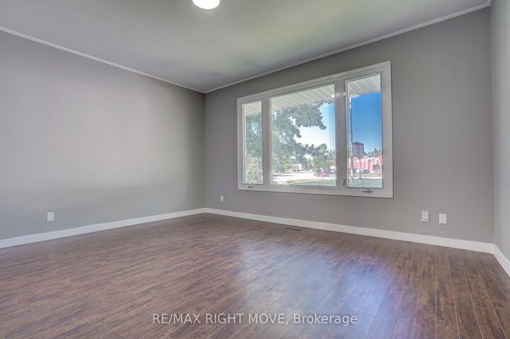 Property Photo: 72 Dunedin Street ON L3V 5T5