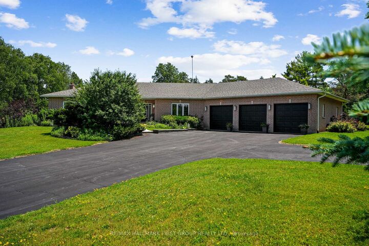 Property Photo: 3211 Charbrook Crescent ON K9A 4J7