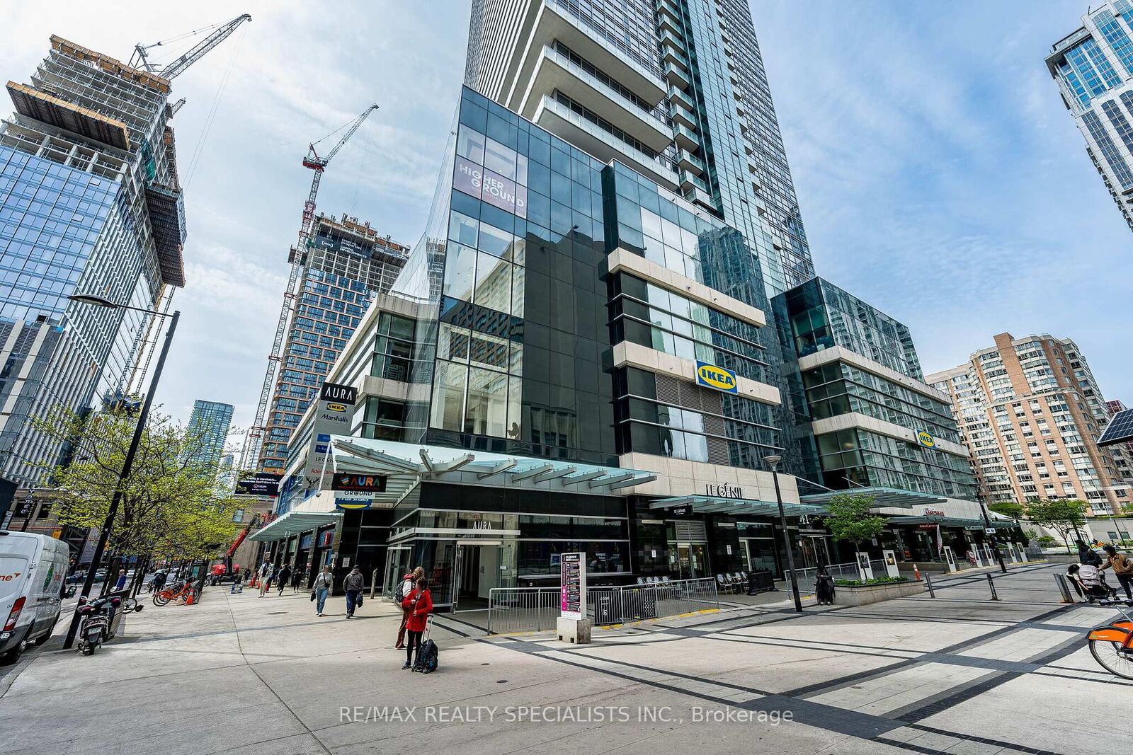 Property Photo:  388 Yonge Street 7105  ON M5B 0A4 