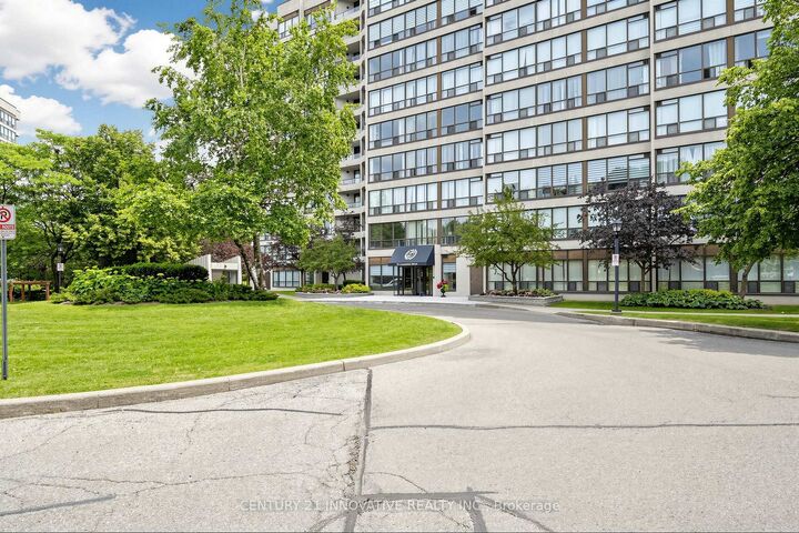 Property Photo:  12 Laurelcrest Street 912  ON L6S 5Y4 