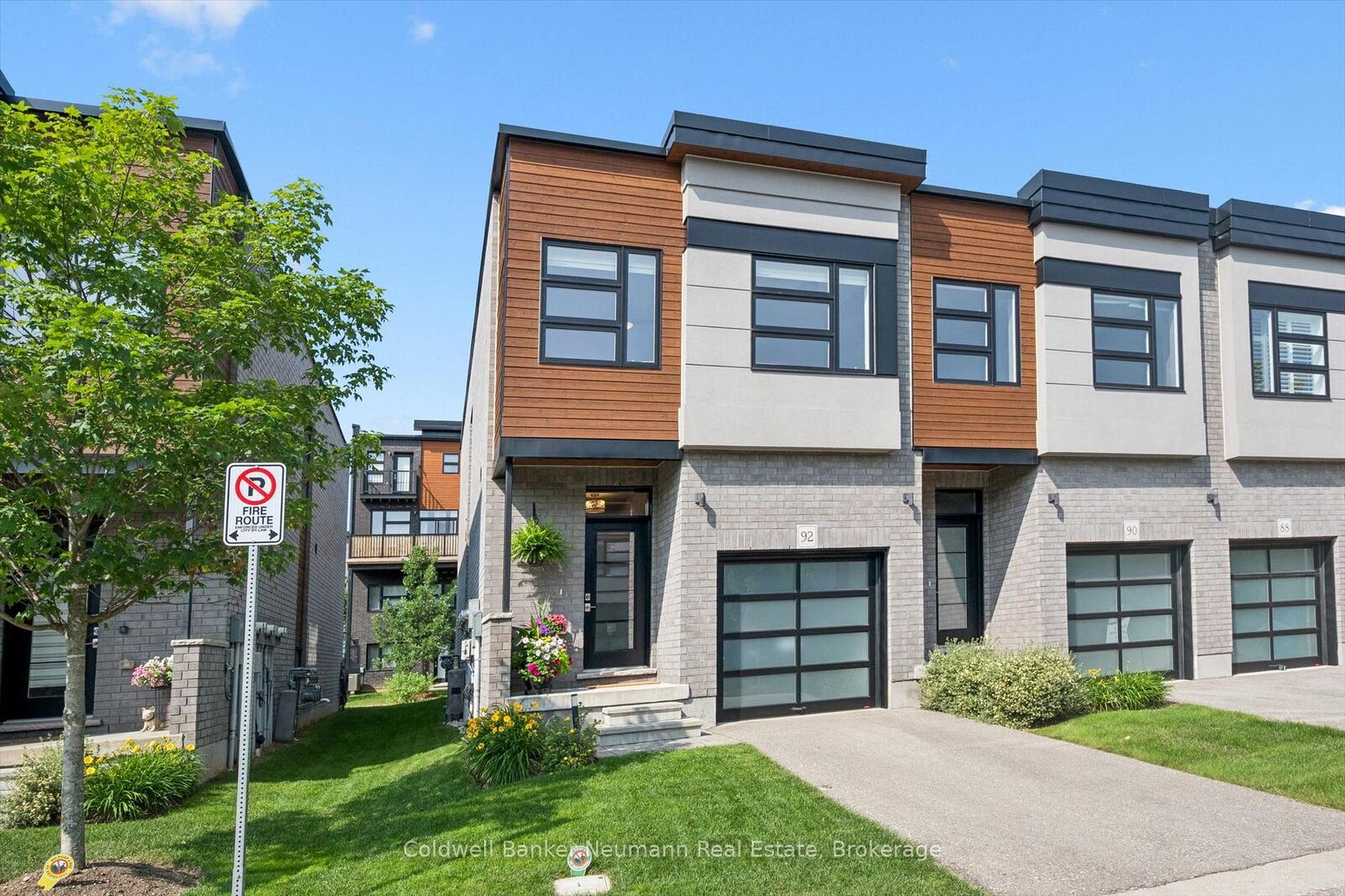 Property Photo:  60 Arkell Road 92  ON N1L 0N8 