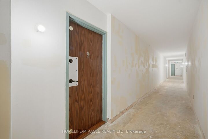 Property Photo: 301 Prudential Drive 701 ON M1P 4V3