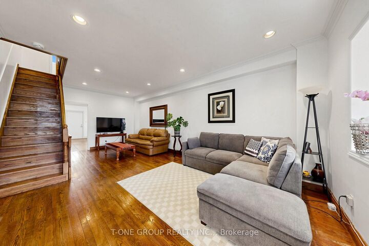 Property Photo: 41 Madelaine Avenue ON M1L 2X6