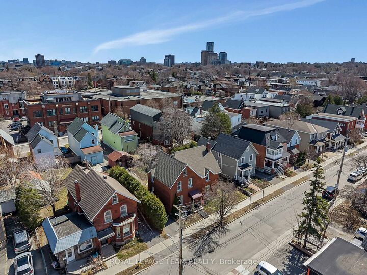 Property Photo:  11 Sherbrooke Avenue  ON K1Y 1R8 