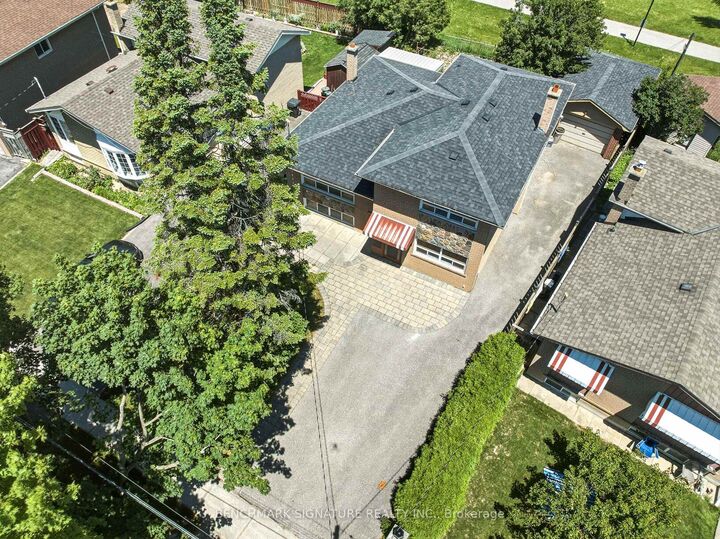 Property Photo:  51 Baybrook Crescent  ON M1H 2R7 