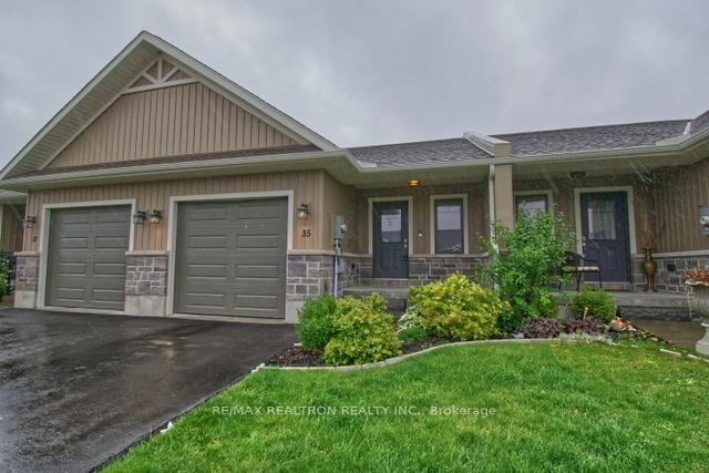 Property Photo: 35 Cobblestone Street ON K8P 0E3