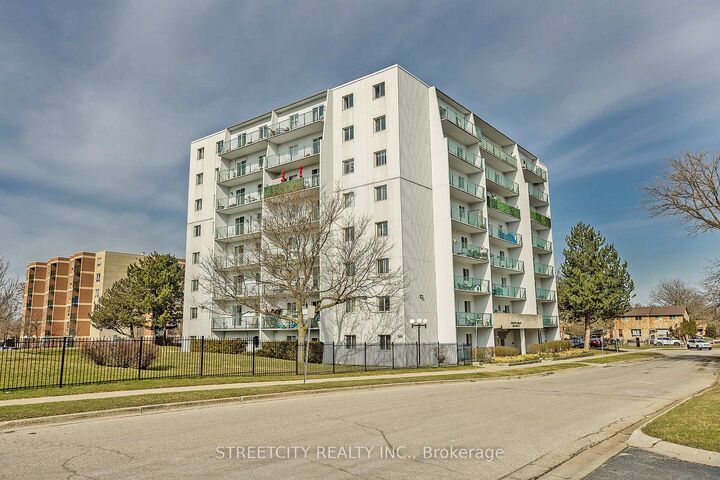 Property Photo: 986 Huron Street 701 ON N5Y 5E4