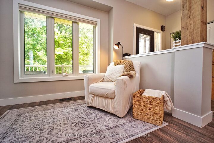 Property Photo:  40 McCormick Drive  ON N3C 4C9 