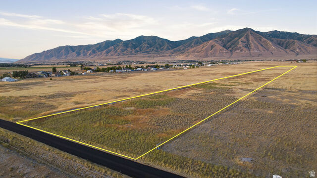 Property Photo:  3280 N 400 W  UT 84074 
