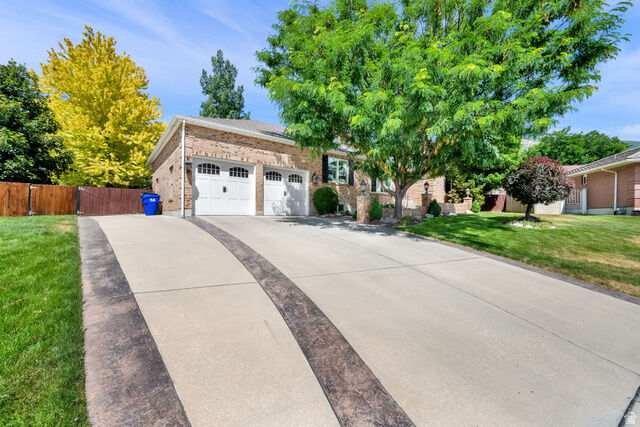 Property Photo: 134 W Jennings Ln UT 84014