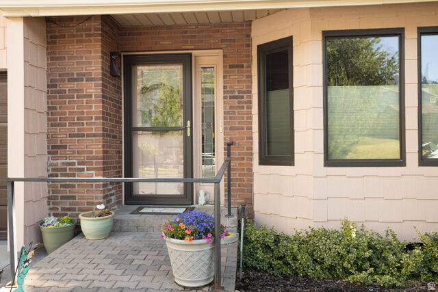 Property Photo:  389 E 3350 N  UT 84414 