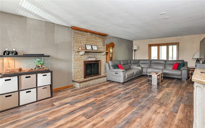 Property Photo:  3118 Haberlein Rd  PA 15044 