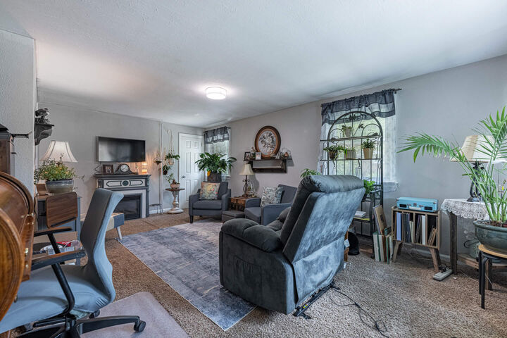 Property Photo:  1118 Robin Road  OH 45503 