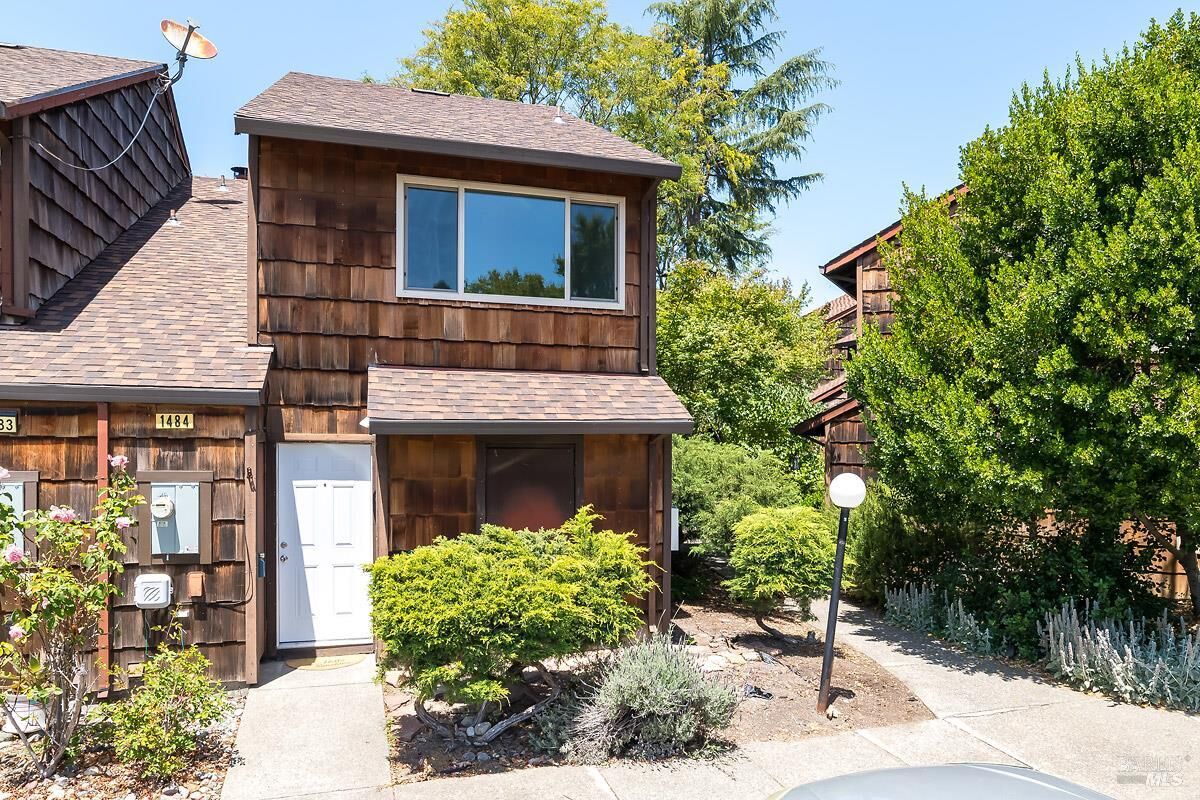 Property Photo:  1484 Parkway Drive  CA 94928 