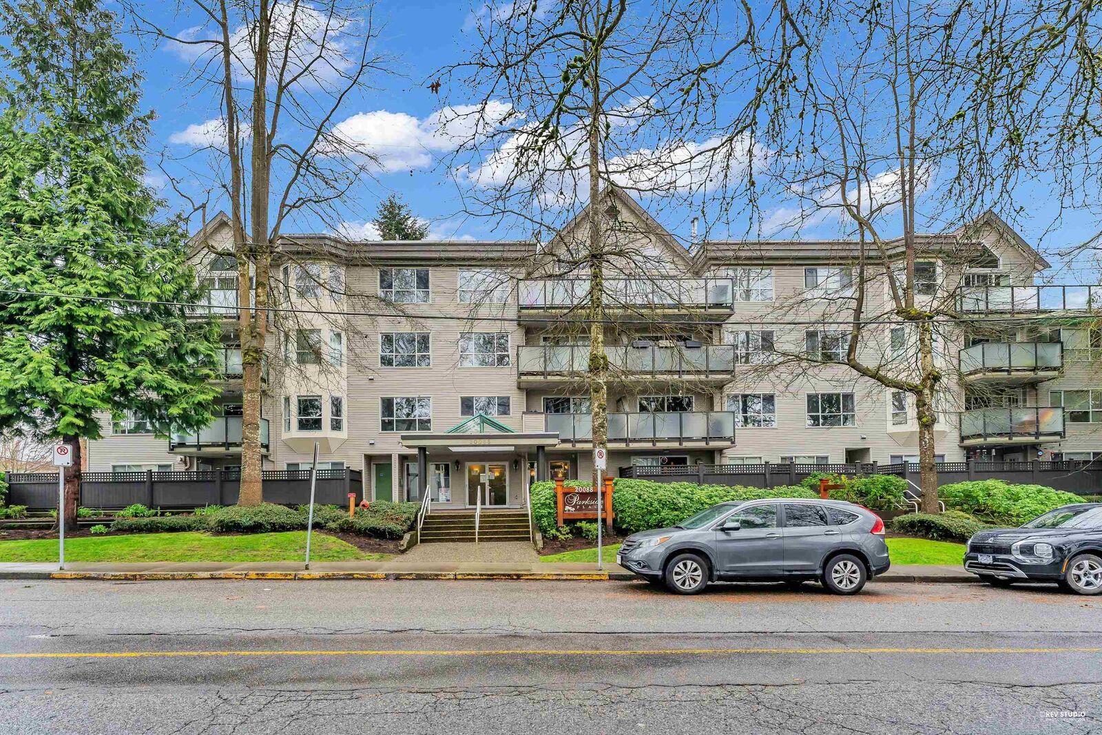 Property Photo: 20088 55A Avenue 404 BC V3A 4K9