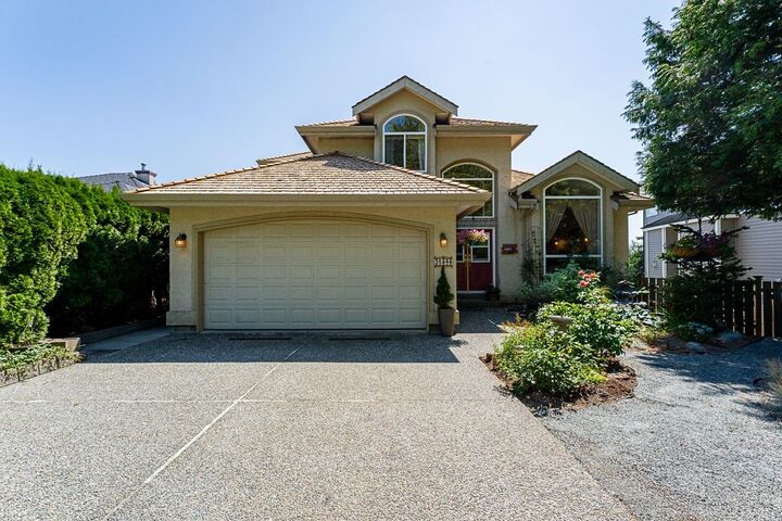 35946 Regal Parkway — photo 1