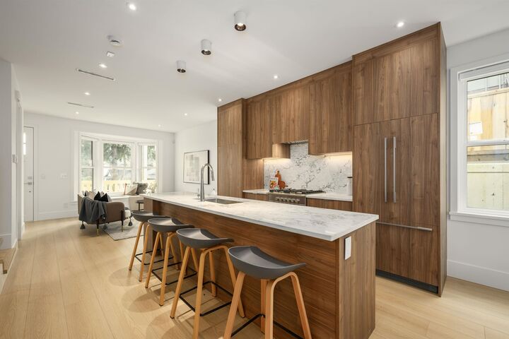 1125 Cartier Avenue 102 — photo 1