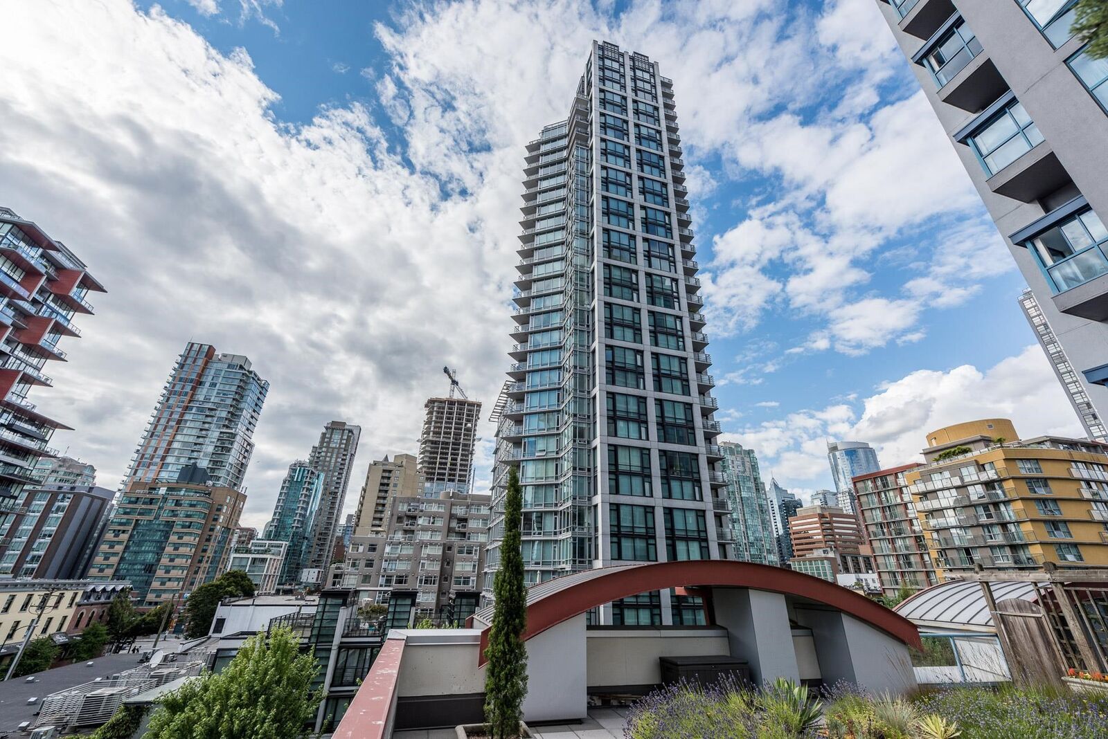 Property Photo: 1255 Seymour Street 907 BC V6B 0H1