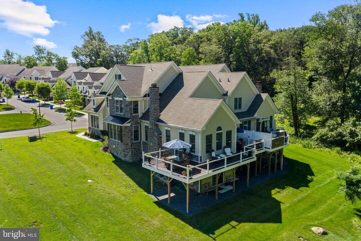 Property Photo: 3822 Cottage Lane PA 19073