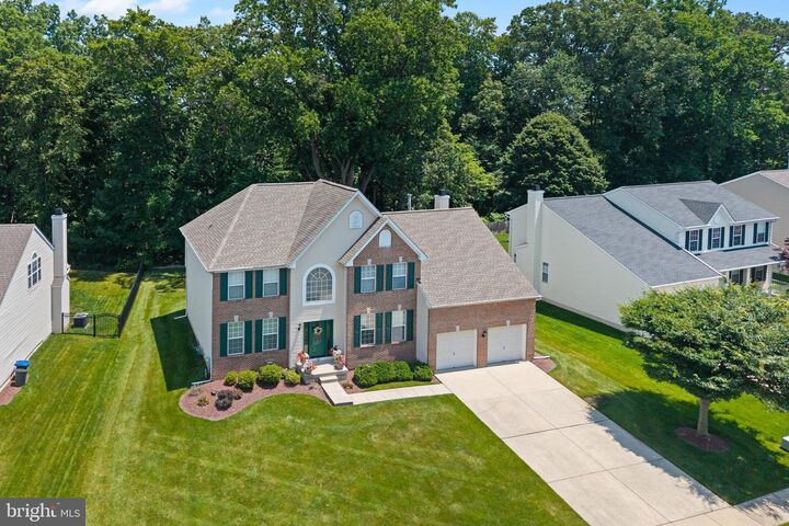 Property Photo:  51 Creekwood Drive  NJ 08505 