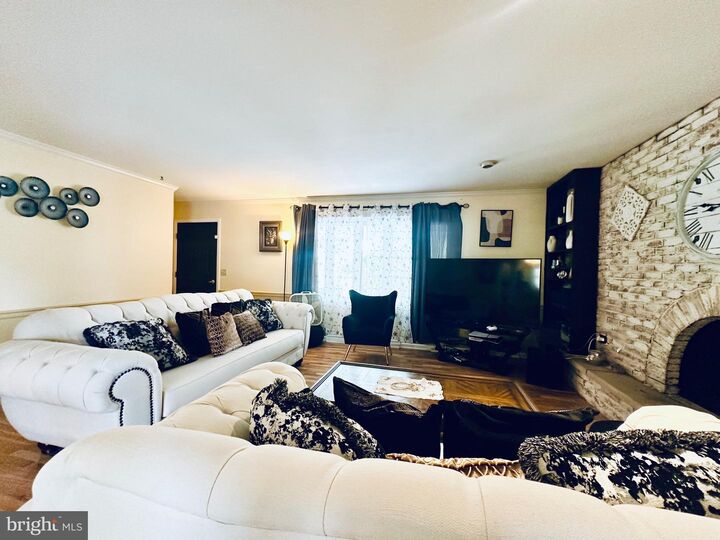 Property Photo: 922 Dolly Terrace MD 21502