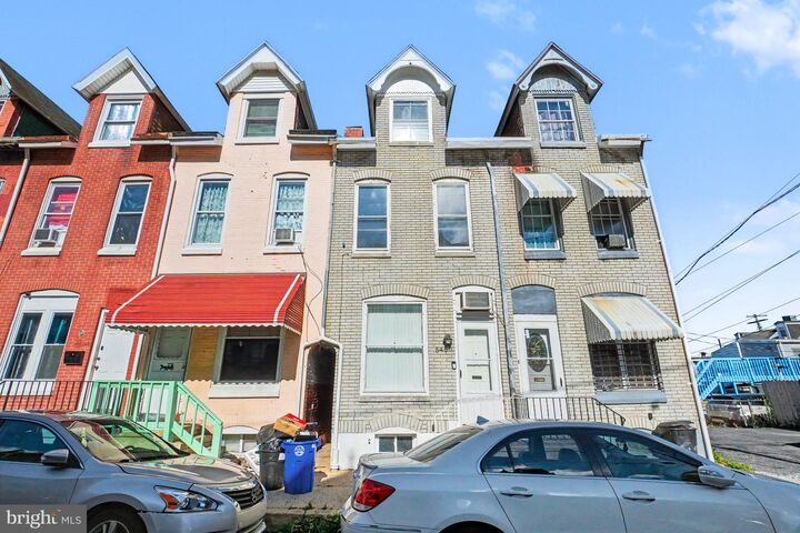 Property Photo: 546 Locust Street PA 19604