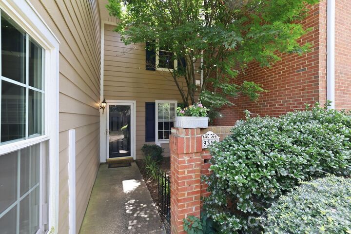 Property Photo:  9319 S Vicksburg Park Court  NC 28210 