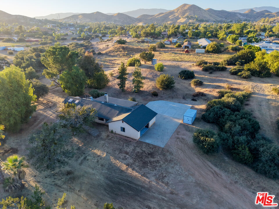 Property Photo:  33201 Barber Rd  CA 91390 